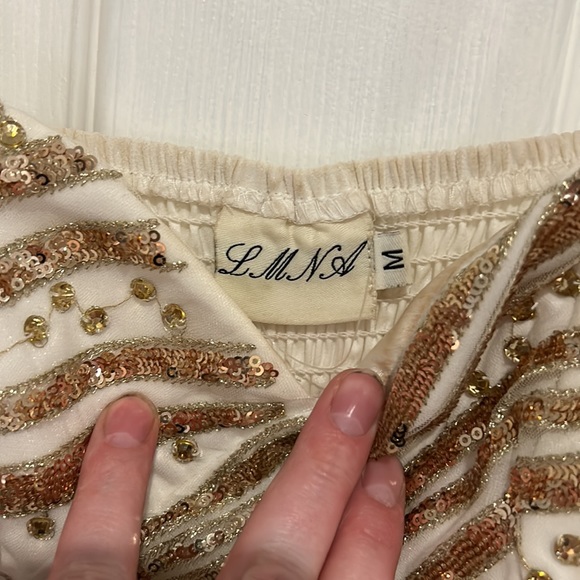 Beautiful medium dress - Picture 3 of 4